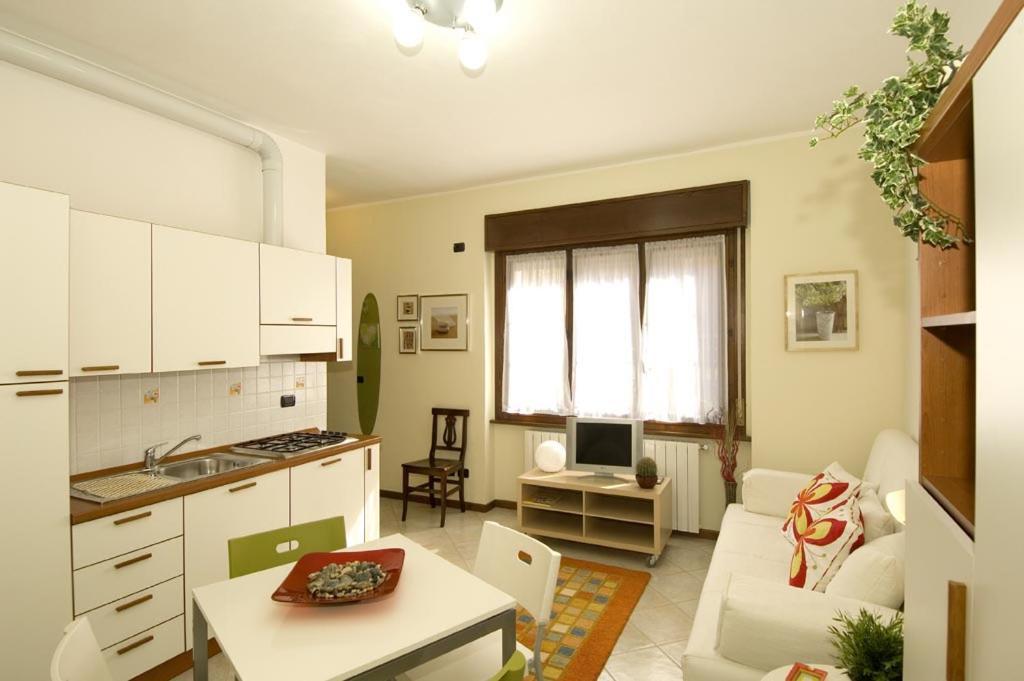 Appartamenti Villa Anna Melegnano Exterior foto